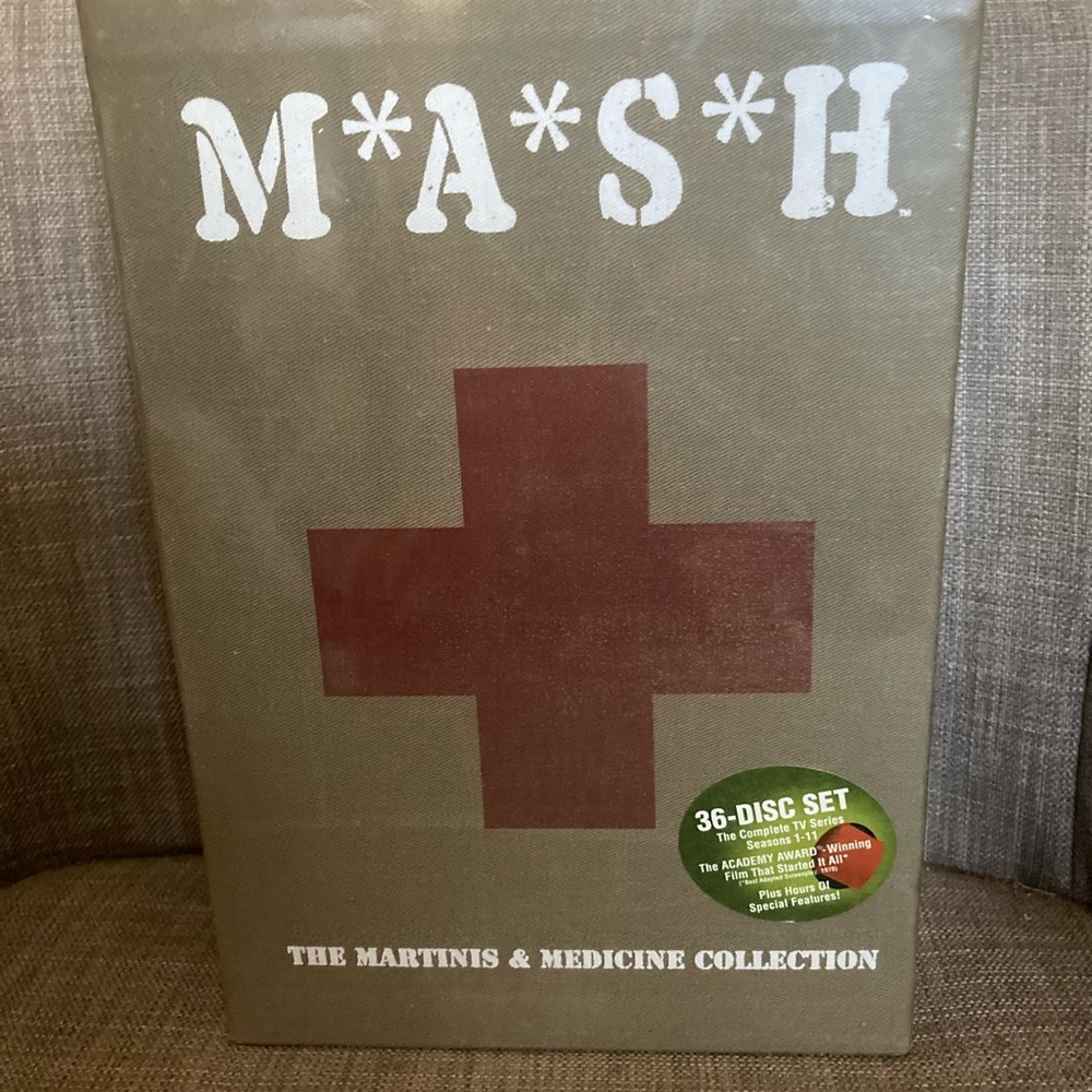 M*A*S*H The Martinis & Medicine Collection 36 Disc Set New Original Packaging